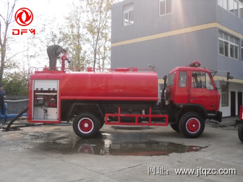 東風153消防灑水車（側(cè)面）